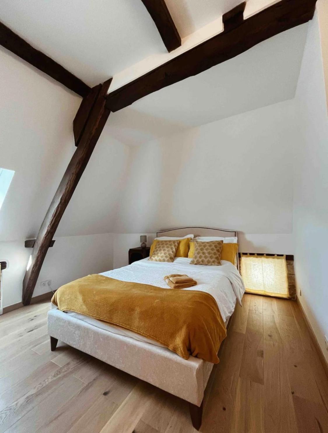 Joli Pour 5 Personnes : Chez Cherrie * Saint-Julien-de-Lampon