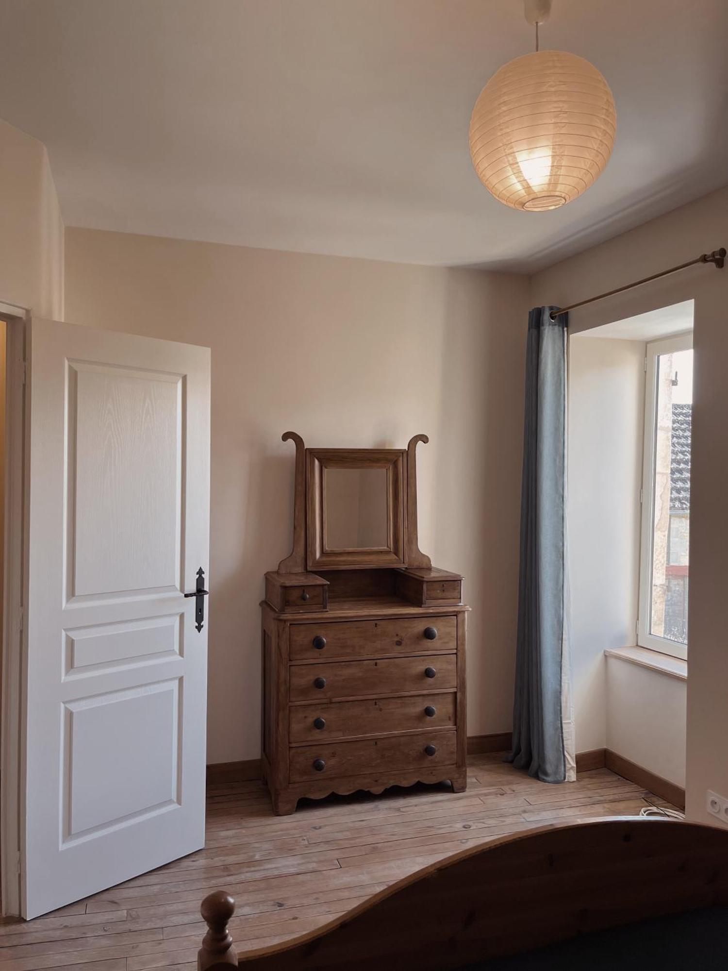 Joli Pour 5 Personnes : Chez Cherrie * Saint-Julien-de-Lampon